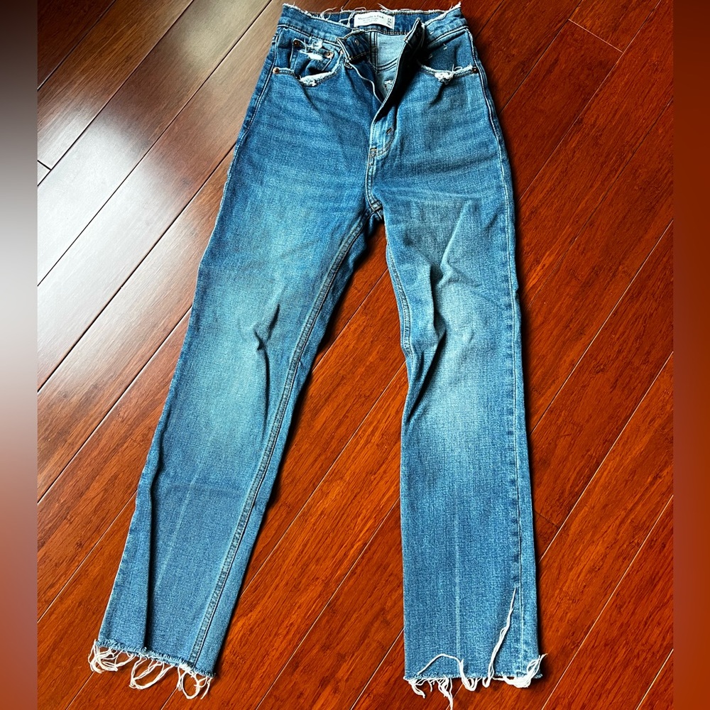 Abercrombie Ankle Straight ultra high rise jeans